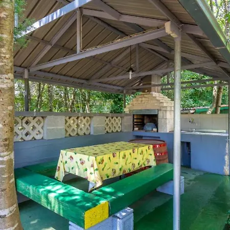 House Cador Vinkuran