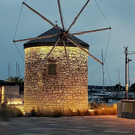 House Cador Vinkuran